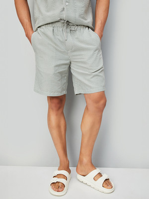 MAX Striped Men Green Regular Shorts