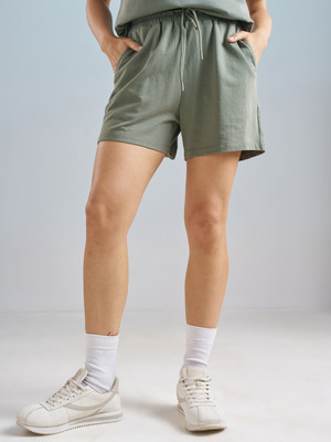 Tokyo Talkies Solid Women Green Regular Shorts