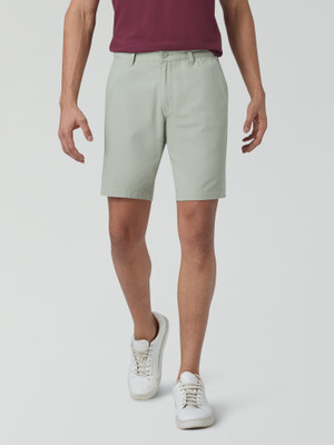 XYXX Solid Men Light Green Chino Shorts