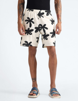FLYING MACHINE Printed Men White Basic Shorts