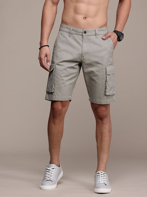 Roadster Solid Men Grey Cargo Shorts