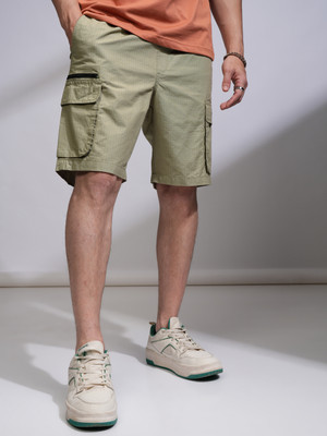 HIGHLANDER Solid Men Green Cargo Shorts