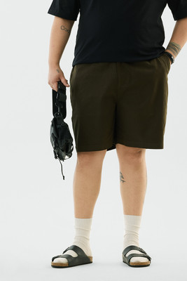Snitch Solid Men Green Casual Shorts