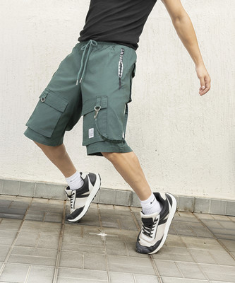Hubberholme Solid Men Green Cargo Shorts