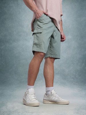 Roadster Solid Men Green Cargo Shorts