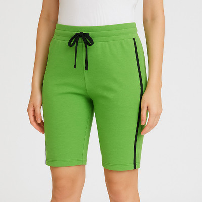 F65 Solid Women Green Regular Shorts