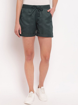 Dressberry Solid Women Green Regular Shorts