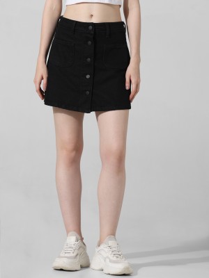 ONLY Solid Women Black Chino Shorts