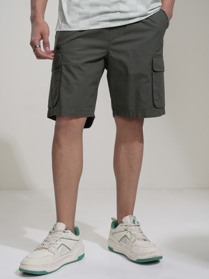 HIGHLANDER Solid Men Grey Cargo Shorts