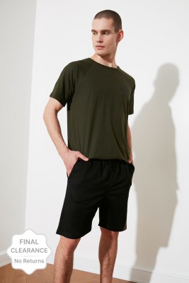 TRENDYOL MAN Solid Men Black Casual Shorts