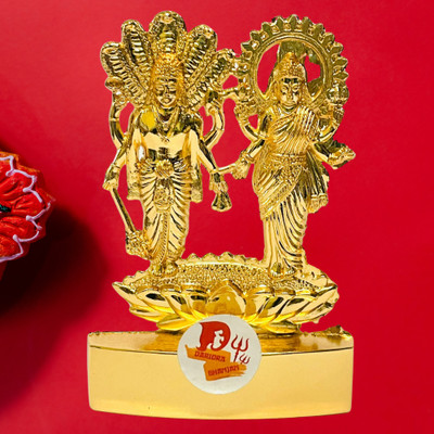 sanskaari Shri Laxmi MATA Murti/Shri Narayan Brass Idol/Vishnu Laxmi, Vishnu Laxmi idol Decorative Showpiece  -  12 cm(Brass, Gold)
