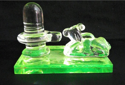 SHIVLING CRYSTAL SHIVLING AND NANDI Decorative Showpiece  -  4 cm(Crystal, Green)