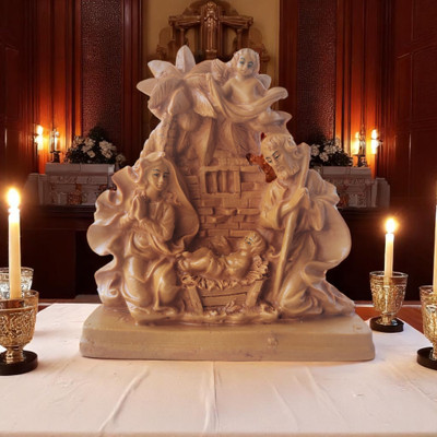 Anantamitra Resin Holy Family Nativity Scene Idol | Christmas Crib Showpiece Decorative Showpiece  -  14.5 cm(Resin, Brown)