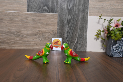 WALLSTORE Set of 2 Showpiece Idols for Paper Mache Parrot Statue Bird Parrot Decorative Showpiece  -  7 cm(Plastic, Green)