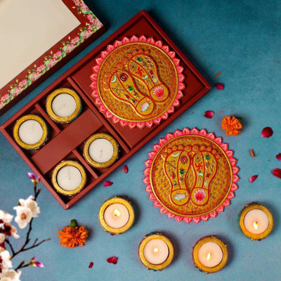 Banshi Handicrafts and Arts Set of 4 Tealight Holders with 1 LAXMI CHARAN in Premium Gift Box Decorative Showpiece  -  6 cm(Wood, Multicolor)