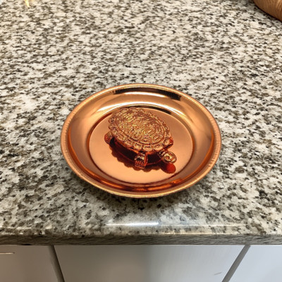 Vardaan Gifty Copper kachua with plate Decorative Showpiece  -  6.5 cm(Metal, Copper)