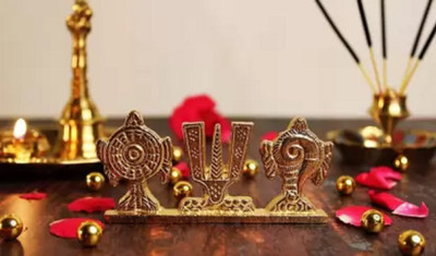 DVM Tirupati Balaji Symbol Shankh Chakra Namah for Car Dashboard Home & Office Table Decorative Showpiece  -  5 cm(Brass, Metal, Gold)