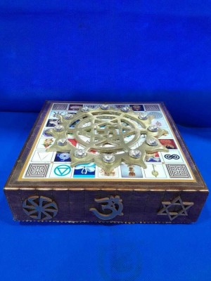 VSP VASTU SAMADHAN 173 - Vastu Shree Box (Vedic) For Vastu Rectification & Energisation Decorative Showpiece  -  18 cm(Wood, Multicolor)