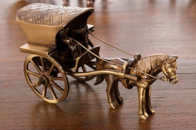 eCraftIndia Antique Finish Horse Carriage Decorative Showpiece  -  7 cm(Brass, Brown, Gold)