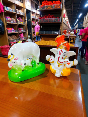 Jinion Decorative Showpiece  -  80 cm(Polyresin, Multicolor)