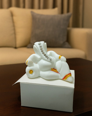 ds trend hub Decorative Showpiece  -  4 cm(Polyresin, White)