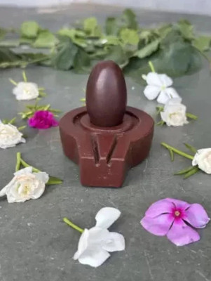 PUJARA SHIVLING ART Narmadeshwar Shivling/ Janeudhari Narmada Shivling Decorative Showpiece  -  3 cm(Stone, Brown)