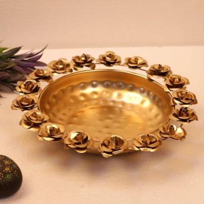 GIG Handicrafts GIG Handicrafts Decorative Urli Bowl Flowers - Handicraft Round Floating Floral Decorative Showpiece  -  5 cm(Metal, Gold)