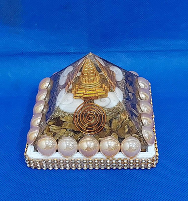 VSP VASTU SAMADHAN VSP VASTU SAMADHAN - 21 Shree Yantra Gomti Crystal Pyramid for good health Decorative Showpiece  -  3 cm(Crystal, Multicolor)