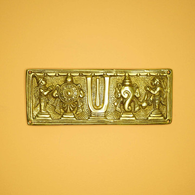 Ekhasa Brass Triputi Balaji Shankh Chakra Namah Showpiece for Wall Hanging & Home Decor Decorative Showpiece  -  7.5 cm(Brass, Gold)