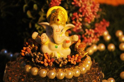 BECKON VENTURE Handcraft Lord Ganesha Idols for home decor|God idols for car dashboard| Decorative Showpiece  -  9 cm(Polyresin, Multicolor)