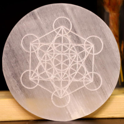 VIBESLE Round Selenite Plate To Charge Crystal Selenite Charging Plates Decorative Showpiece  -  4 cm(Stone, White)