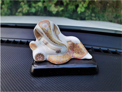 Spreading Smiles Spreading Smiles Ganesh Idol for Car Dashboard Accessories Ganesha Murti Decorative Showpiece  -  6 cm(Polyresin, White)