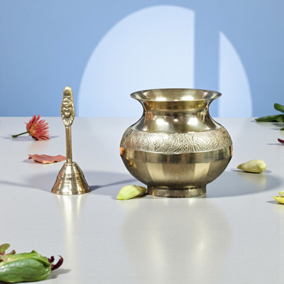 SBBCO Decorative Showpiece  -  6 cm(Metal, Gold)