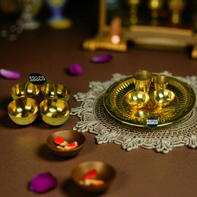 SBBCO Divine Magnet Laddo Gopal Ji Bhog Set Decorative Showpiece  -  6 cm(Metal, Gold)