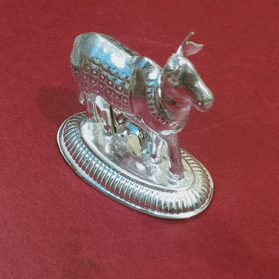 Siya Creation Metal Silver Kamdhenu Cow With Calf Showpiece Figurine for Home Decor Decorative Showpiece  -  7 cm(Silver Plated, Silver)