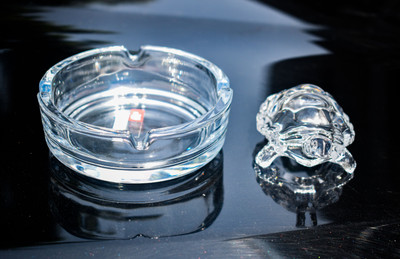 OFM Crystal Tortoise/Turtle/Kachhua Set with Glass Plate': Vastu & Feng Shui Decorative Showpiece  -  3 cm(Glass, Clear)