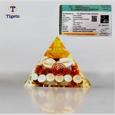 Tigeto Lakshmi pyramid showpiece decoration Decorative Showpiece  -  8.5 cm(Crystal, Multicolor)