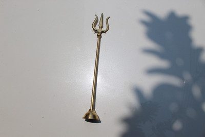 XOMARK Decorative Showpiece  -  30 cm(Brass, Brown)