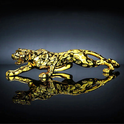 Elegant Lifestyle Creative Leopard Statue, Lucky Fengshui Jaguar/Cheetah Gift for Car Office Home Decorative Showpiece  -  6.5 cm(Polyresin, Gold)
