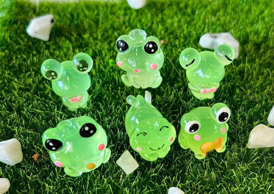Satyam Kraft 1 Set Frog Miniature for Home,Office,Restaurant, Figurines,Garden Decor-6 pieces Decorative Showpiece  -  2 cm(Resin, Green)