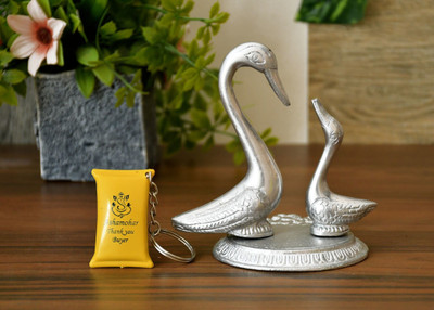 WALLSTORE Metal Duck Pair / Swan Pair / Kissing Love Bird Sliver Home Décor Decorative Showpiece  -  14 cm(Aluminium, Silver)