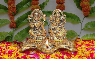 Hastcraft Lakshmi Ganesh Statue with Diya. Home & Office Decor, Navratri & Diwali Gift Decorative Showpiece  -  10.5 cm(Metal, Gold)