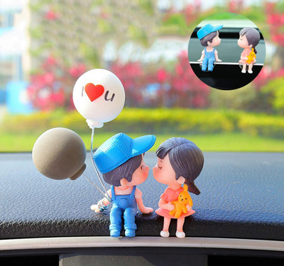 Spiaty Kissing Couple with Balloons as a Toy, Keychain and Showpiece Decorative Showpiece - 8 cm(Polyresin, Multicolor)