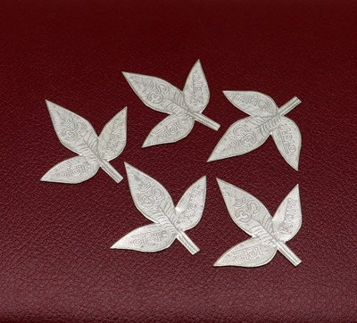AMAN JEWELS Lord Shiva Bel Patra Pack of 6 | Belpatra/Bilva Leaves for Puja Decorative Showpiece - 1 cm(Silver, Silver) AMAN JEWELS Lord Shiva Bel Patra Pack of 6 | Belpatra/Bilva Leaves for Puja Decorative Showpiece - 1 cm(Silver, Silver)