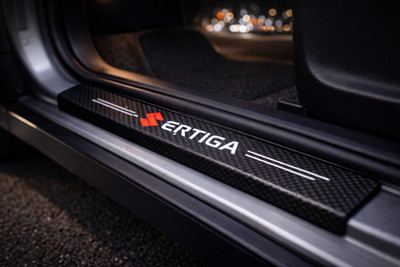 Elitestore Ertiga Carbon Fiber Door Sill Protector Sticker (Set of 4) 072 Door Sill Plate