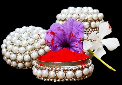 Amaryllis Red Sindoor Dibbi/Kumkum Box Pack Of 2 Sindoor(Red)