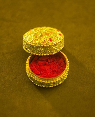 Amaryllis Natural Red Sindoor Dibbi/Kumkum Box Sindoor(Red)