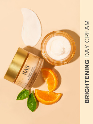 RAS Luxury Oils Super Charge Multivitamin Day Cream SPF 30 PA++++(15 g)