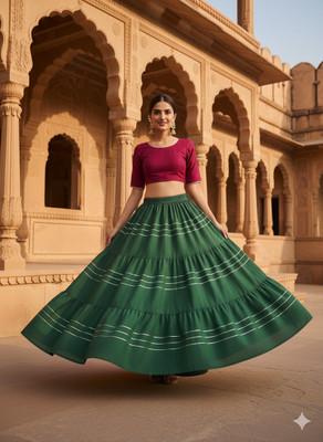 fnj Solid Women Flared Green Skirt