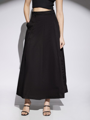 Globus Solid Women Flared Black Skirt